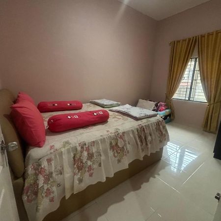 Villa Brastagi Resort Jalan Mimpin Tua Blok C No. 41 Berastagi Exterior foto