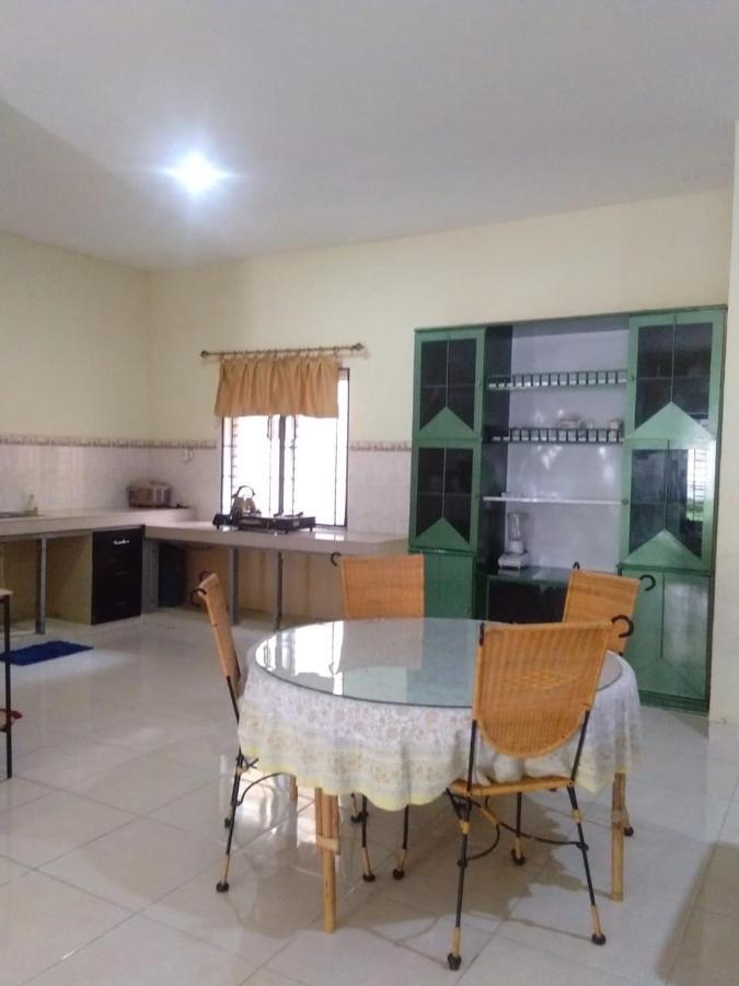 Villa Brastagi Resort Jalan Mimpin Tua Blok C No. 41 Berastagi Exterior foto