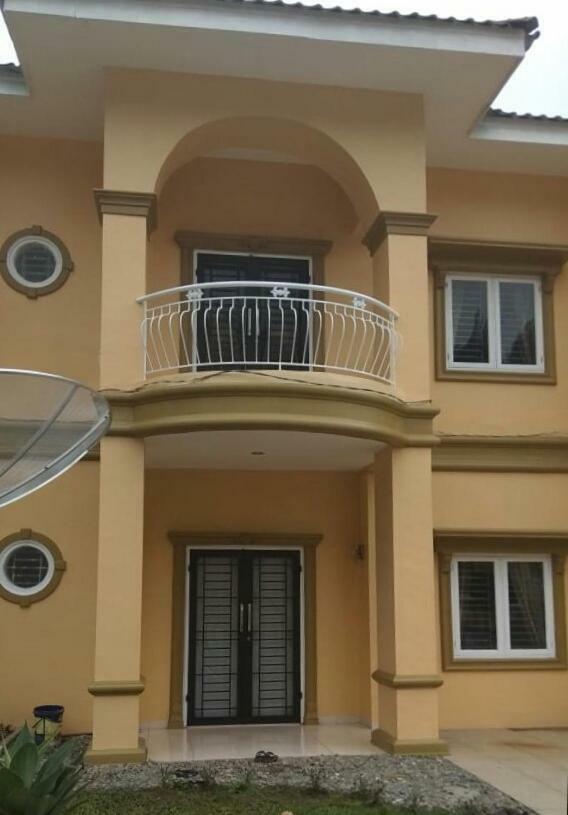 Villa Brastagi Resort Jalan Mimpin Tua Blok C No. 41 Berastagi Exterior foto